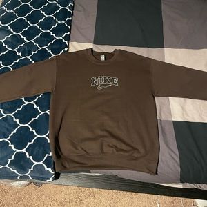 Nike Embroidered Crewneck